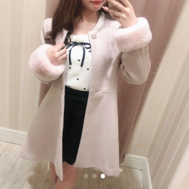 evelyn - evelyn 2019 新作 ビジュー コート ピンクの通販 by