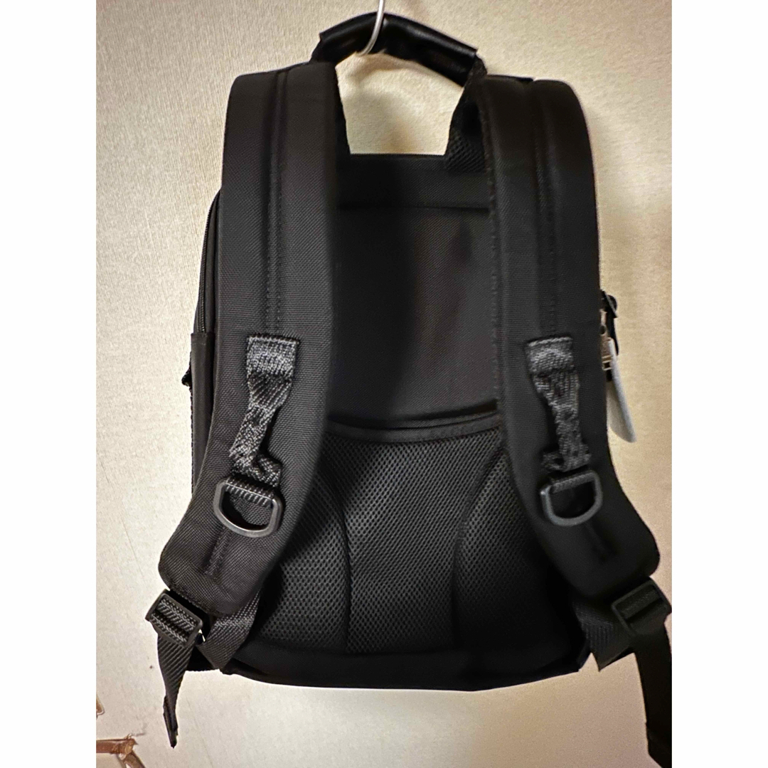 TUMIコンパクトスリムバックパックの通販 by くー's shop｜ラクマ