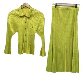 PLEATS PLEASE ISSEY MIYAKE（イエロー/黄色系）のフリマアイテム一覧