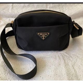 PRADA（ブラック/黒色系）のフリマアイテム一覧