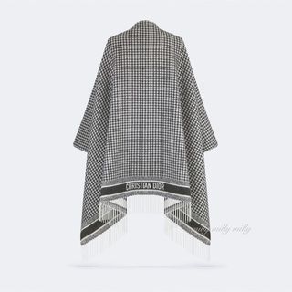 Christian Dior（ポンチョ）のフリマアイテム一覧