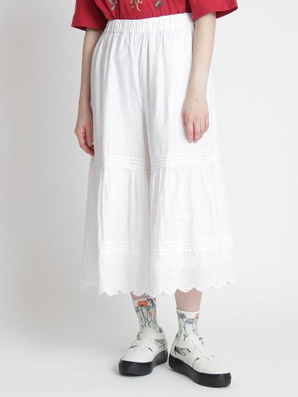 エンブロイダリーレースフレアパンツ(裏地付き)（ワイドパンツ