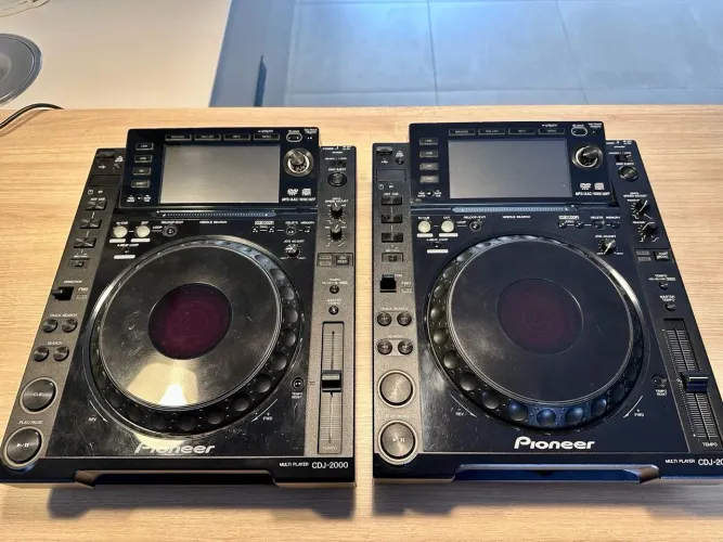 cdj 2000
