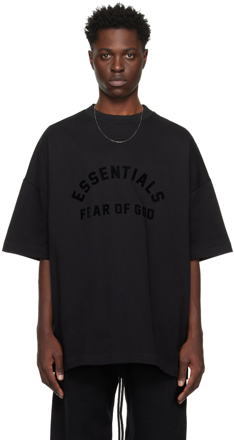 Fear of God ESSENTIALSのブラック クルーネックTシャツがセール中