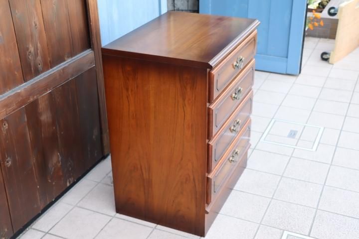 Karimoku(カリモク家具)の人気シリーズCOLONIAL(コロニアル)のQC1904 4