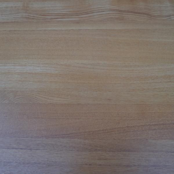 無印良品(MUJI)の希少なタモ材 ダイニングテーブル 140cmです