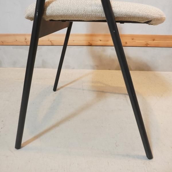 unico(ウニコ)のELEMT(エレムト)シリーズのダイニングチェアー