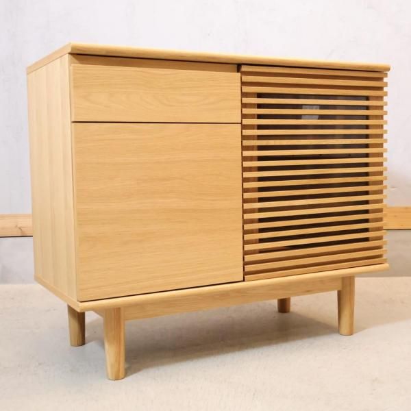 人気のunico(ウニコ)のSOLKシリーズのオーク材 キャビネットです