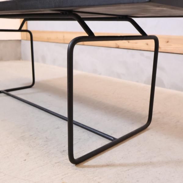 IDEE(イデー)で取り扱われていたMACTAN(マクタン) ローテーブル