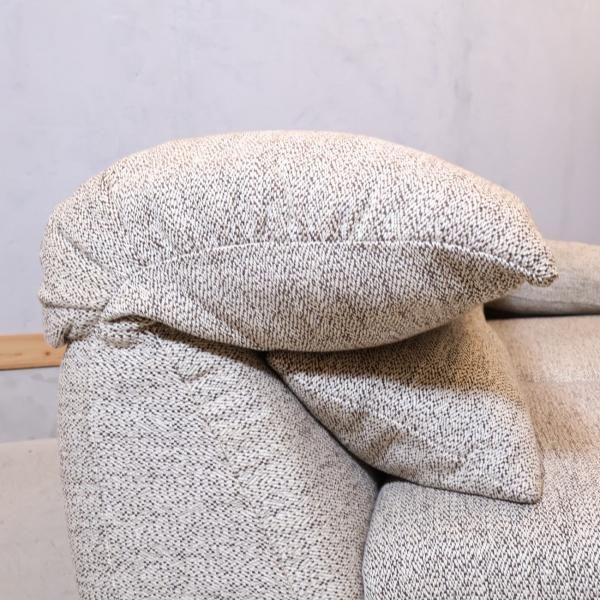 HUKLA(フクラ) EDINA(エディナ) 2P 片肘ソファです。心地よさが伝わる