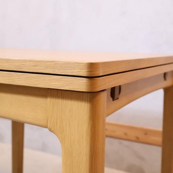 unico(ウニコ)のTRITO(トリト) オーク材 エクステンションダイニング