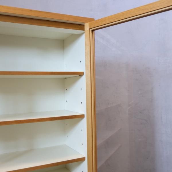 unico(ウニコ)よりTUO(トゥオ)シリーズのカップボードです！アルダー