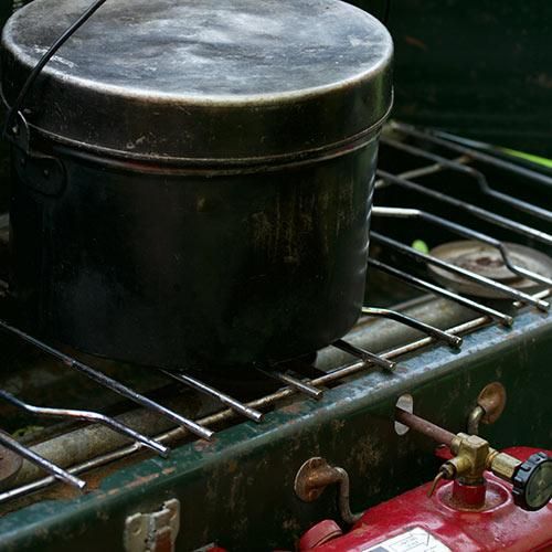 キャンプ好きの大定番 コールマン スリーバーナー426E ホワイト