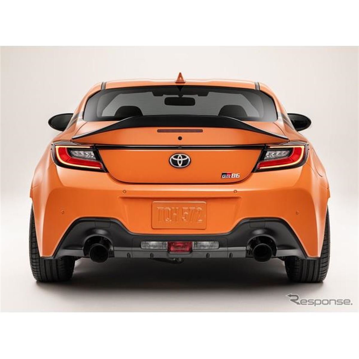 トヨタ GR 86 にダックテールスポイラー、専用オレンジが映える - 価格.com