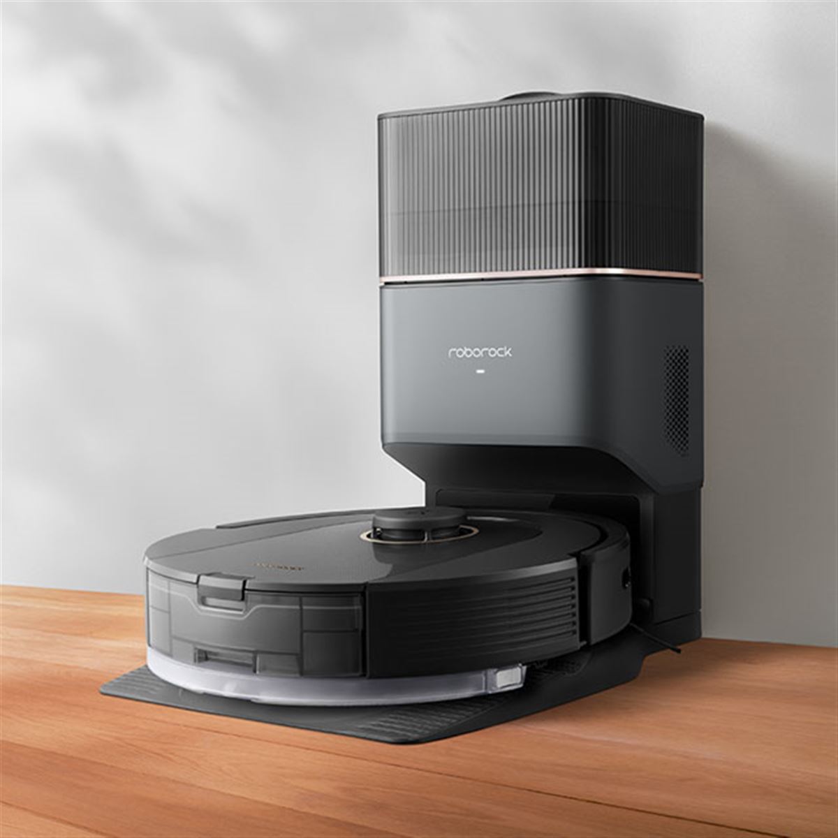 吸引＆水拭きに対応、自動ゴミ収集ドック付きロボット掃除機「Roborock