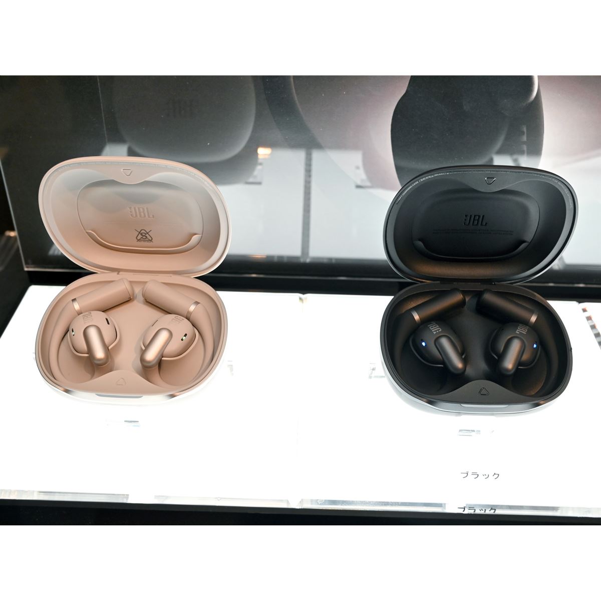 JBL、オープンイヤー型完全ワイヤレスイヤホンのフラッグシップモデル