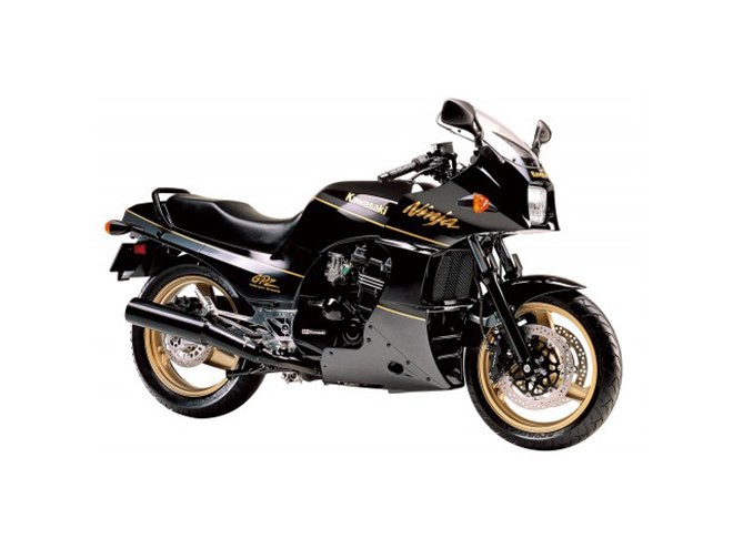 AOSHIMA、カワサキ「ニンジャZX-9R」2002年型を1/12スケールで再現