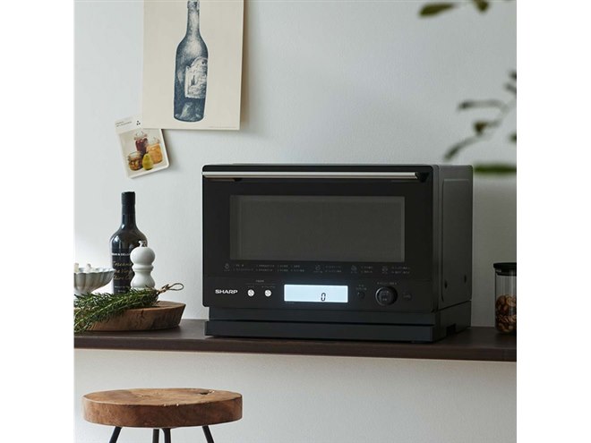 シャープ、「PLAINLY」シリーズから過熱水蒸気オーブンレンジ2機種を