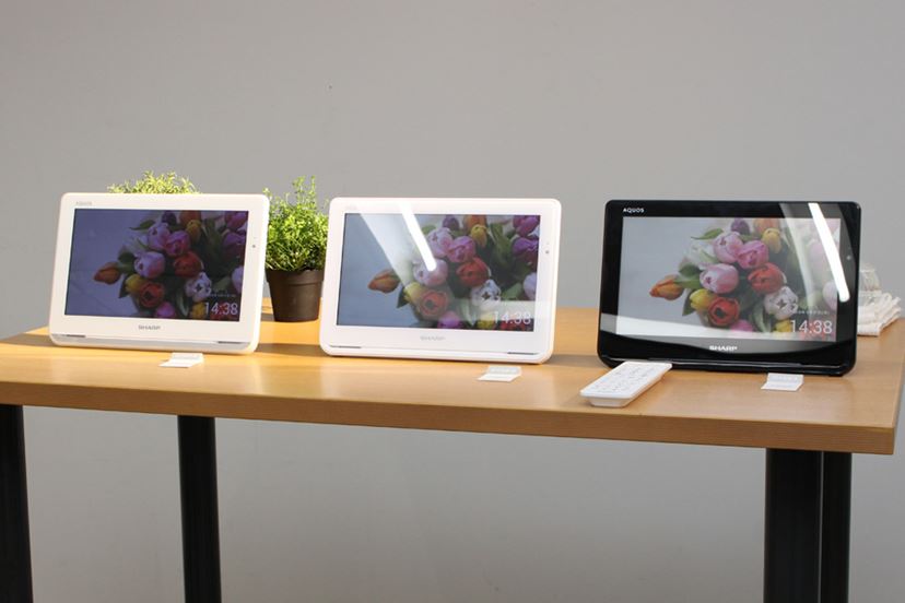 シャープならではの軽～い防水・撥水液晶テレビ「AQUOSポータブル