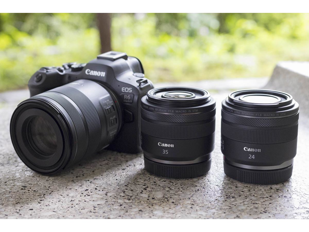 ポートレートは広角で撮ると面白い！ キヤノンの単焦点レンズを使って