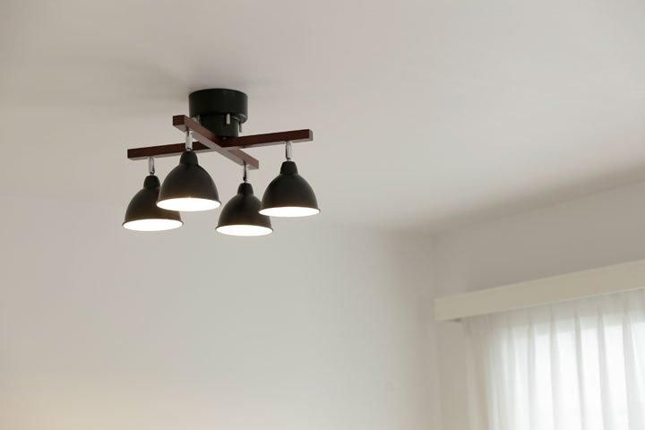 4灯シーリングライト リモコン付き CROSS ブラック｜デザイン照明のCROIX