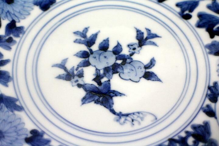 宮内庁御用窯】6号中皿 桃果唐草文/山本長左