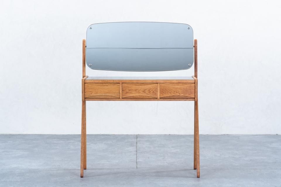 Arne Vodder ドレッサー オーク | 北欧家具 haluta (ハルタ)