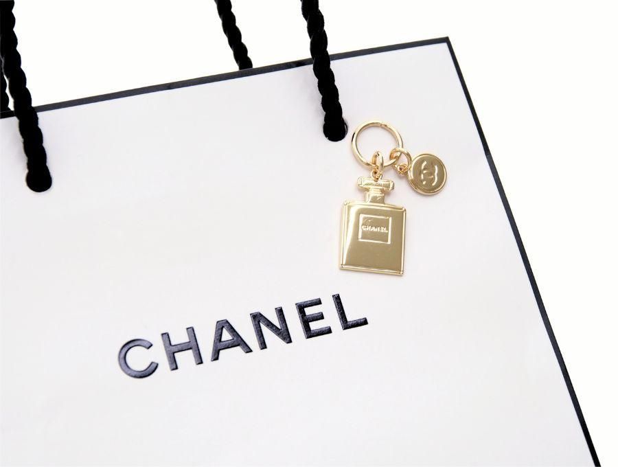 シャネル CHANEL ラッピングチャーム 2023 ホリデーシーズン限定 CC