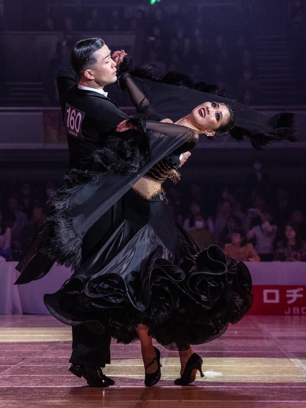 クリスアンクローバー｜クチュールドレス