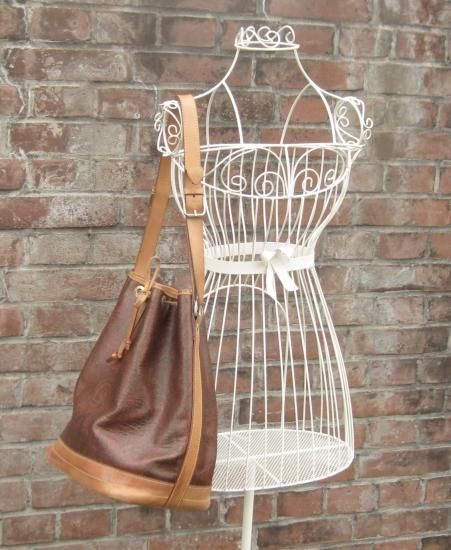 ETRO （エトロ ヴィンテージ） レザー ペイズリー柄 巾着 ショルダー