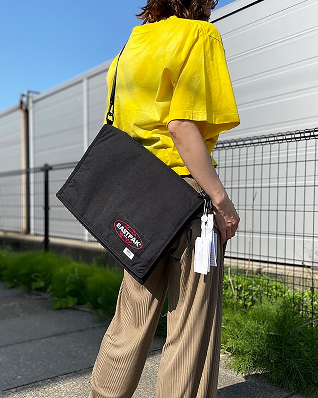 MM6 MAISON MARGIELA × EASTPAK｜CREW XL SHOULDER BAG｜BLACK｜2022SS