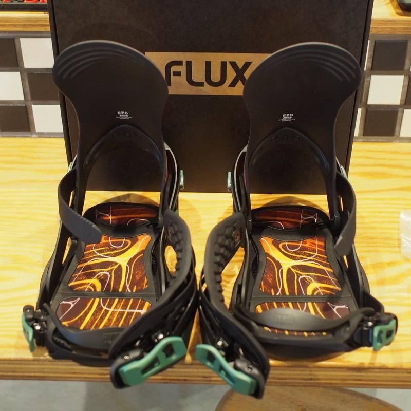 FLUXビンディング EZO | Mサイズ - TRIAL SurfFamily