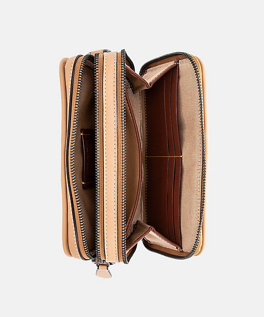 三越伊勢丹限定】チャーター クロスボディ 19・パッチワーク | COACH