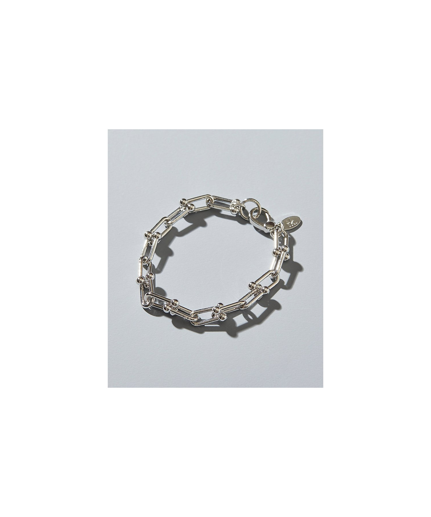 110072002374266106001?$VS_1500$