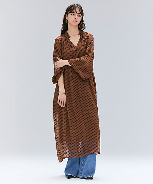 CALLERRY ／ シルク混ドットギャザーワンピース