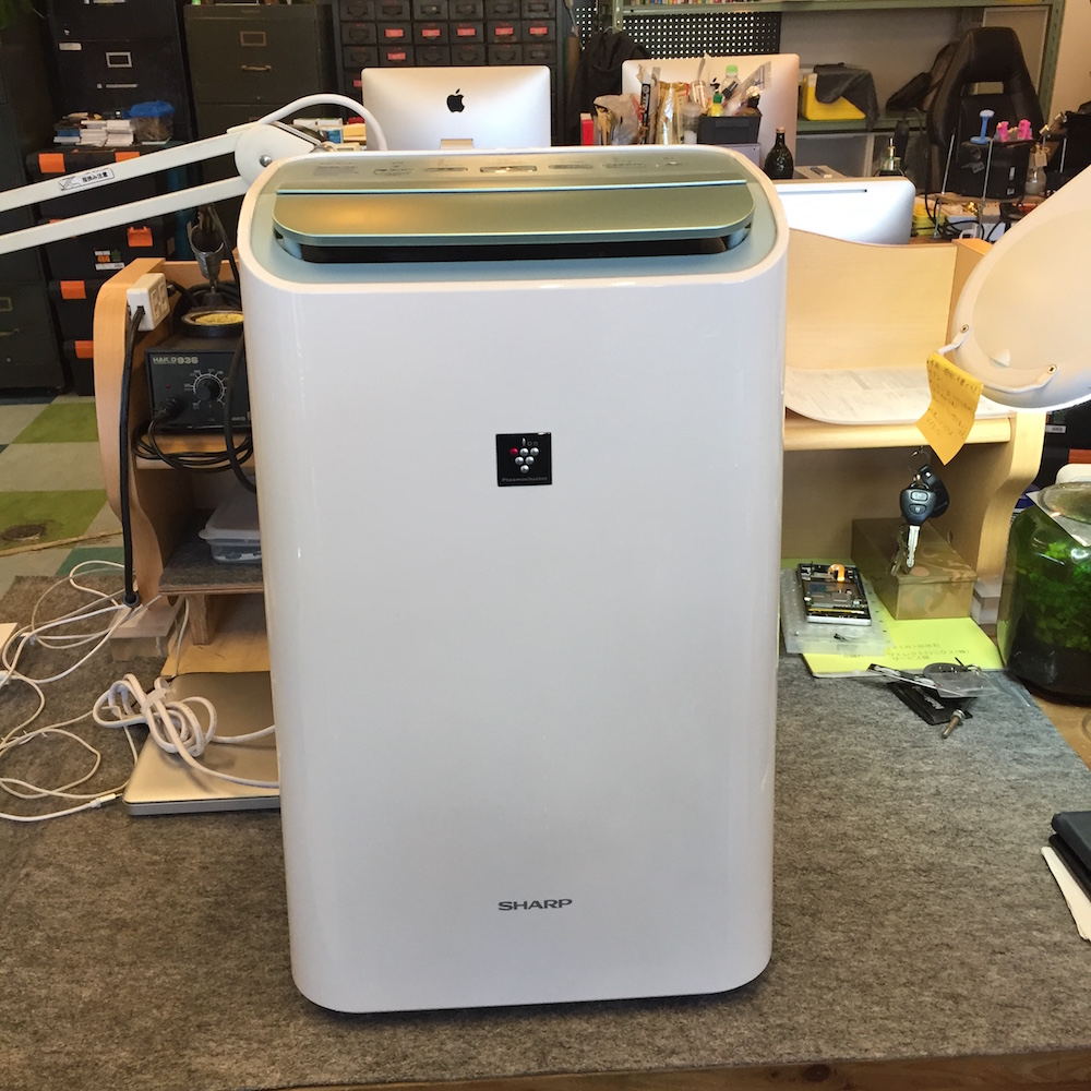 シャープ CV-DF100-W 除湿機 電源基板、センサー基板洗浄、各部点検