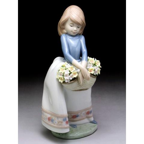 LLADRO（リヤドロ） リヤドロ（Lladro リアドロ 陶器人形 置物） 花と