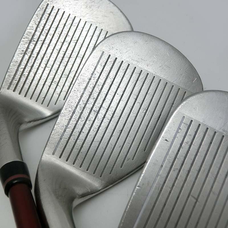 ONOFF オノフ 2014年モデル 赤アイアン 7本セット(#6-#9,Pw,Aw,Sw