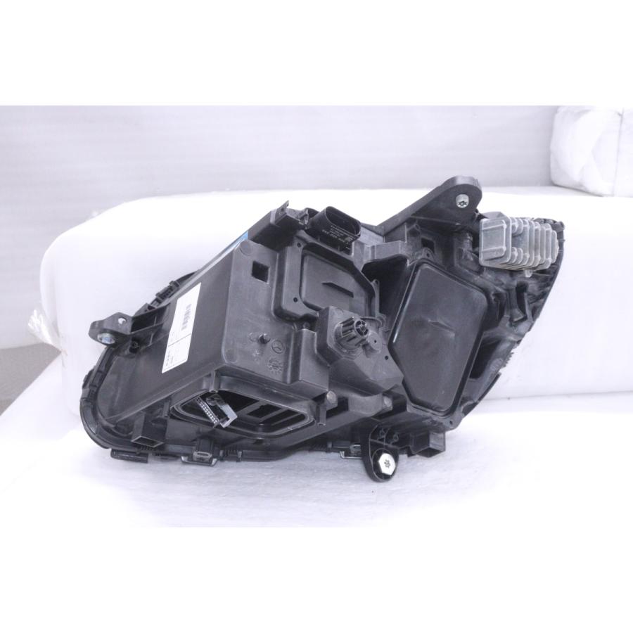 36-221☆美品☆前期 LED ベンツ W205 Cクラス☆右ヘッドライト A205