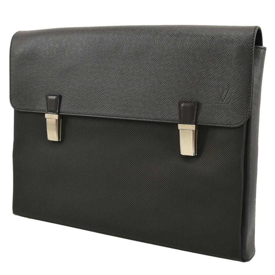 LOUIS VUITTON（ルイ・ヴィトン） タイガ サラトヴGM ショルダーバッグ