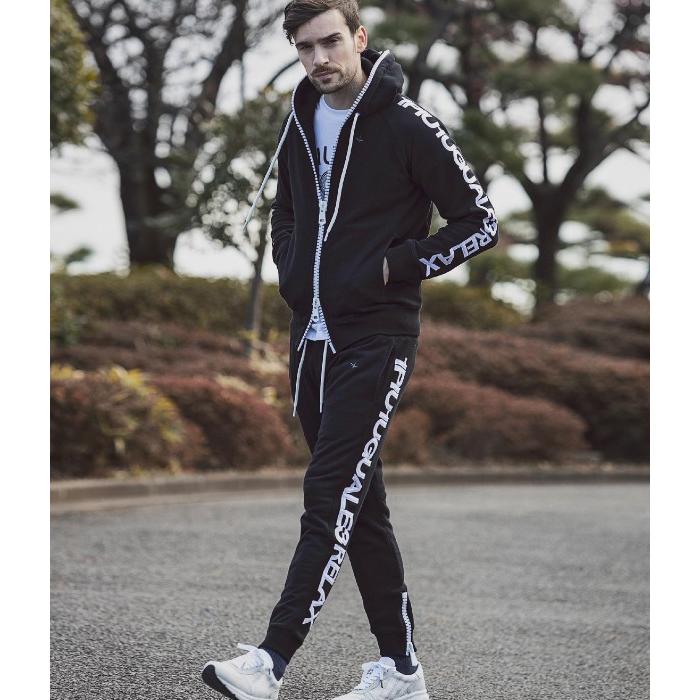 1PIU1UGUALE3 RELAX ビッグファスナーサイドロゴアップリケスウェット