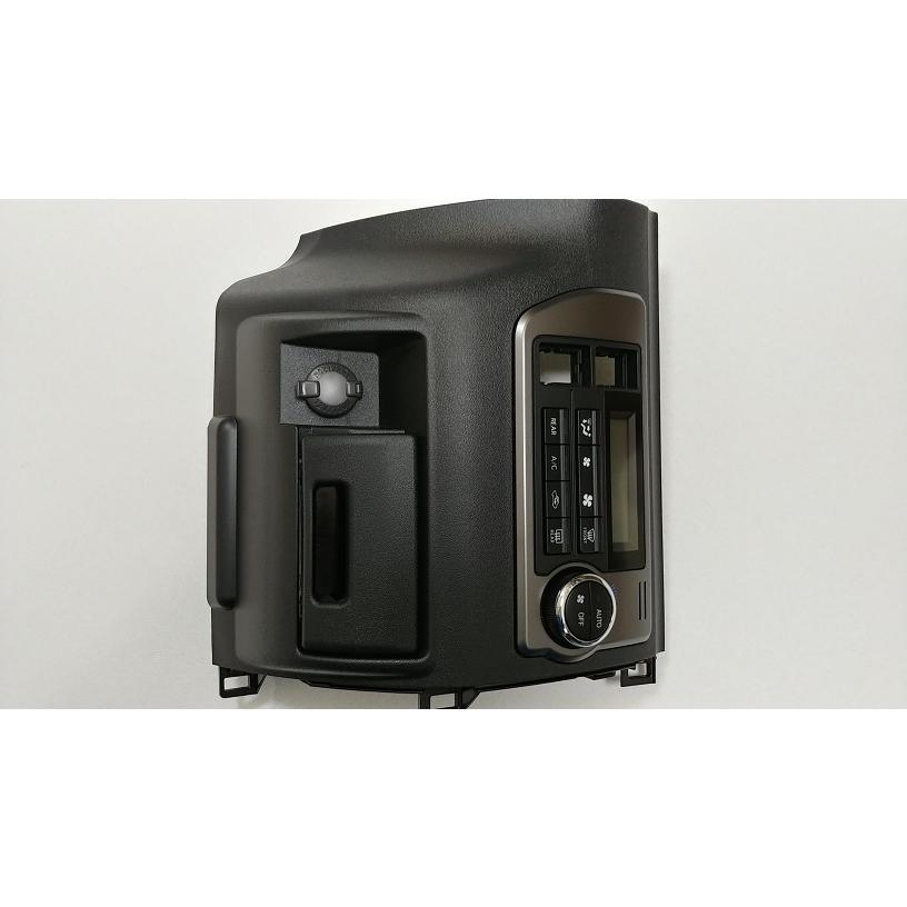 トヨタ（TOYOTA） トヨタ純正 エアコンパネル [ダークシルバー加飾