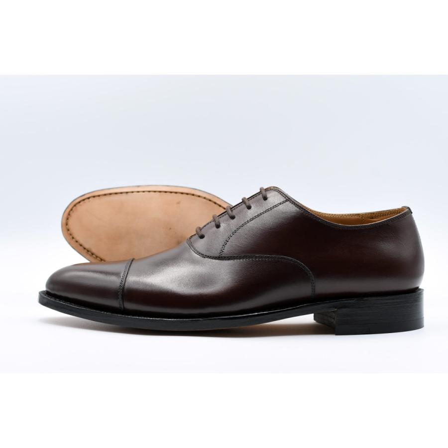 半額以下！ストレートチップ グッドイヤー・ウェルト製法 革底 レザー