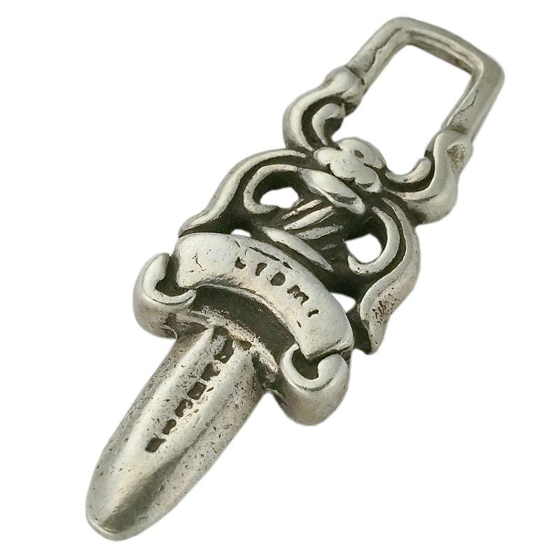 CHROME HEARTS（クロムハーツ） ダガー ハートペンダント ハートダガー