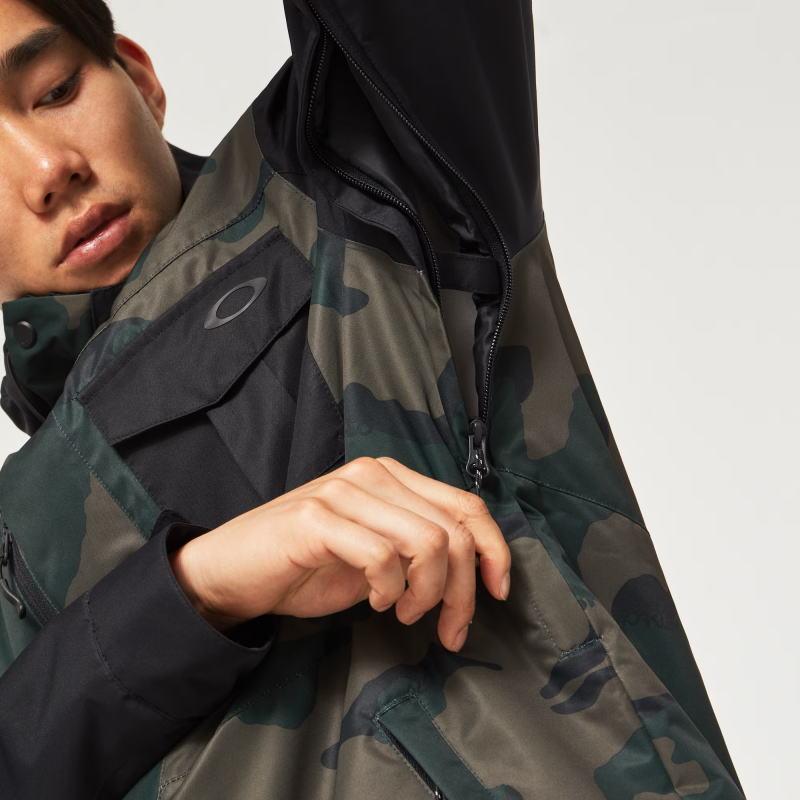 OAKLEY（オークリー） ○ OAKLEY CORE DIVISIONAL RC INSULATED JKT