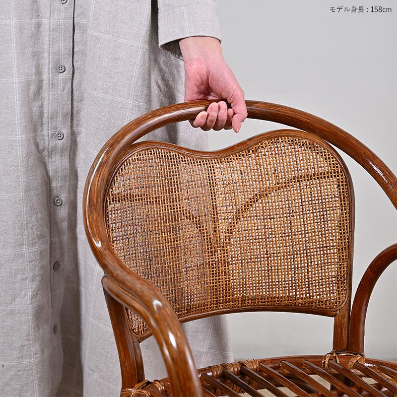 籐の椅子 座椅子 座面高23cm 肘付き クッション 織り生地 C331HR 爆買
