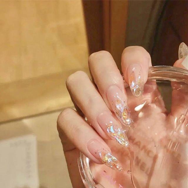 ネイルチップ ロング ミディアム オーバル 透明 可愛い キラキラ 貼る