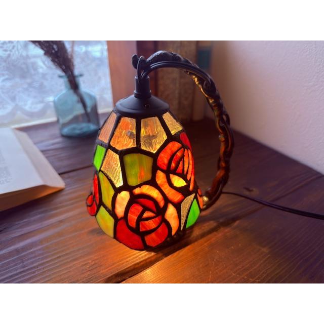 ☆LED電球付き！アンティーク調ステンドグラス吊型テーブルランプ バラ