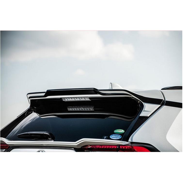 50系RAV4 リアウイングスポイラー未塗装 ダブルエイト(DOUBLE EIGHT