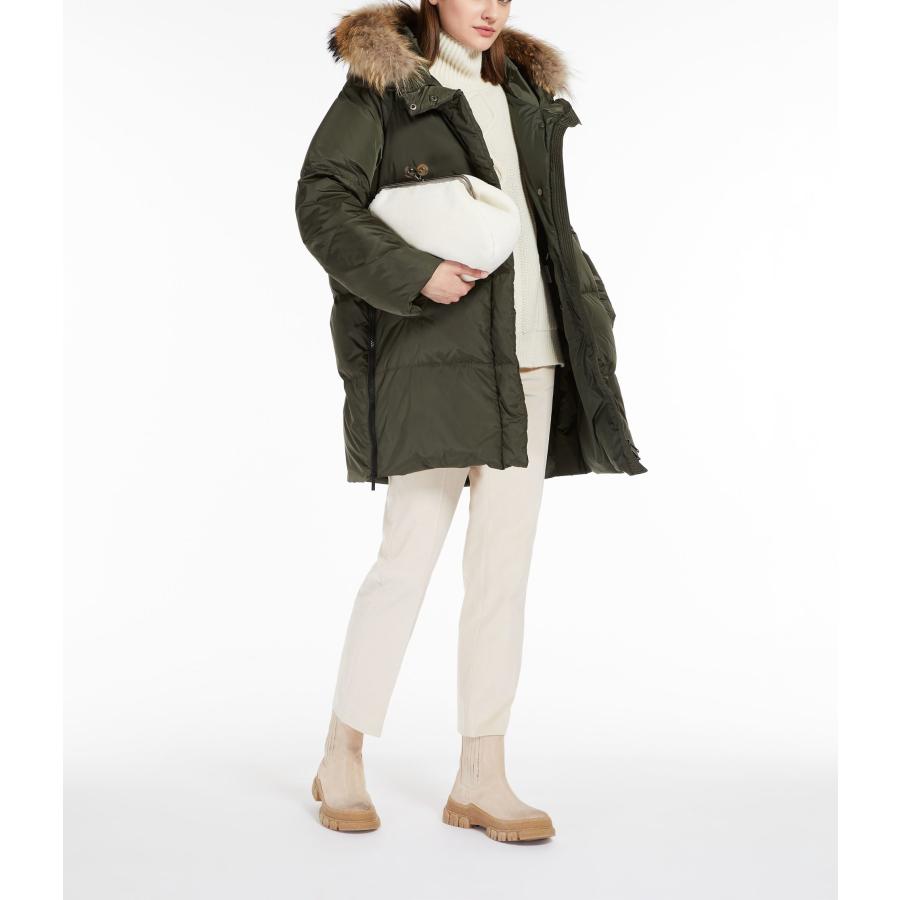 MAXMARA WEEKEND LINE（マックスマーラウィークエンドライン